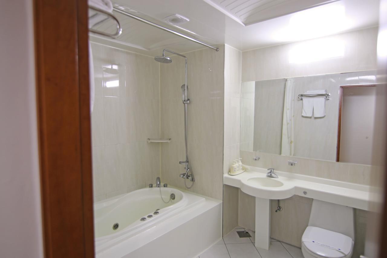 Geoje Island Hotel Extérieur photo
